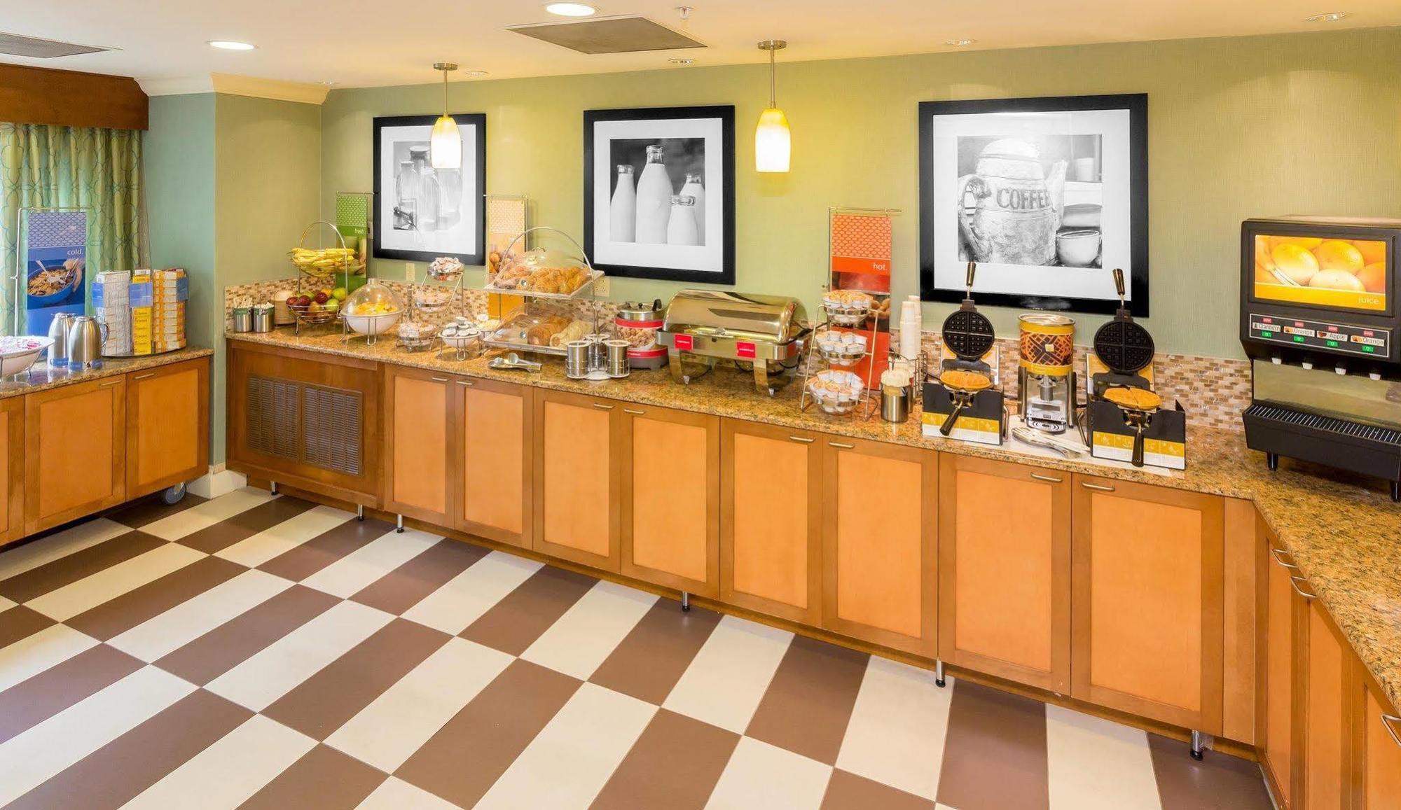 埃伦顿/布雷登顿汉普顿酒店 外观 照片